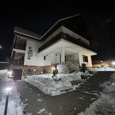 Agropensiunea Turistica La Rusu Villa *